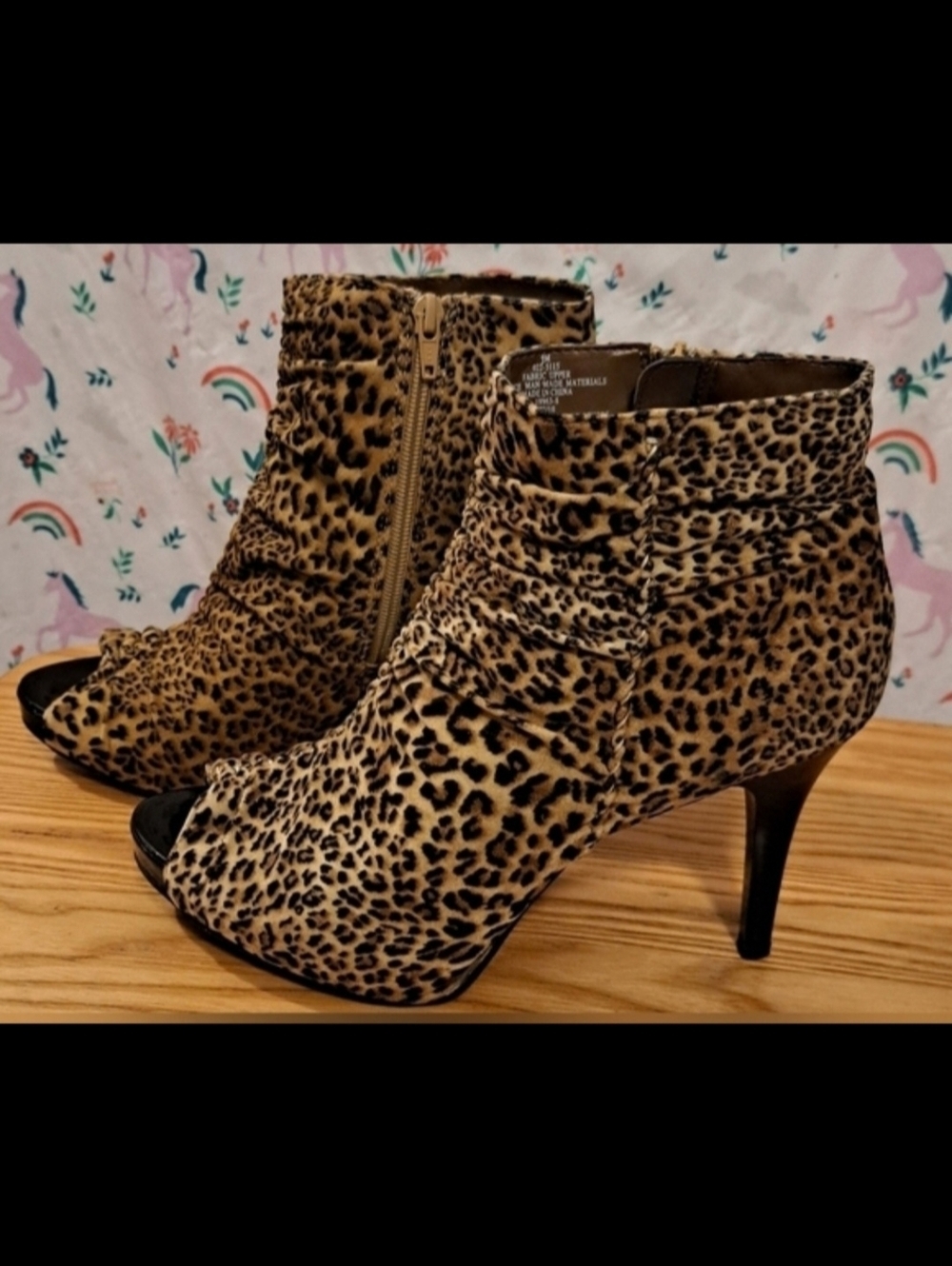EUC Y2K City Streets Leopard Cheetah Peep Toe Bootie Heel Shoe SZ 9M
